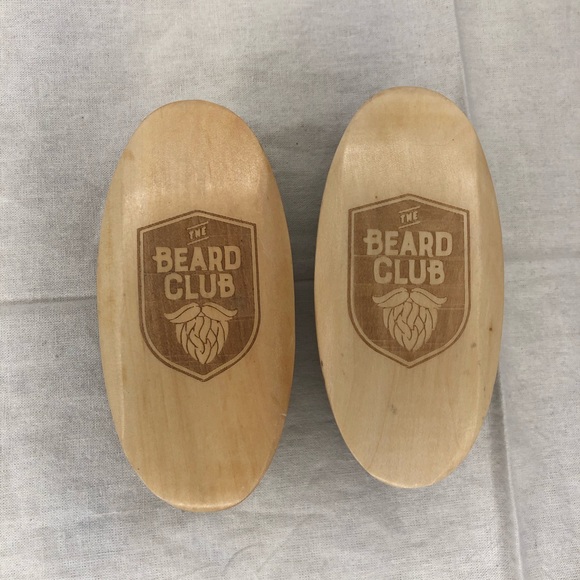 The Beard Club Birchwood Wooden Boar Beard Brush - Picture 4 of 6